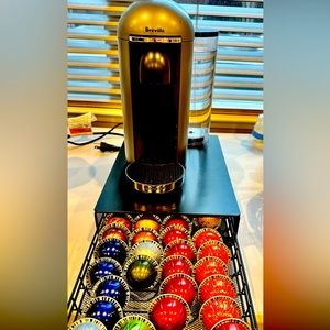 Nespresso Vertuo Next Deluxe by Breville + Free Capsule Holder Tray